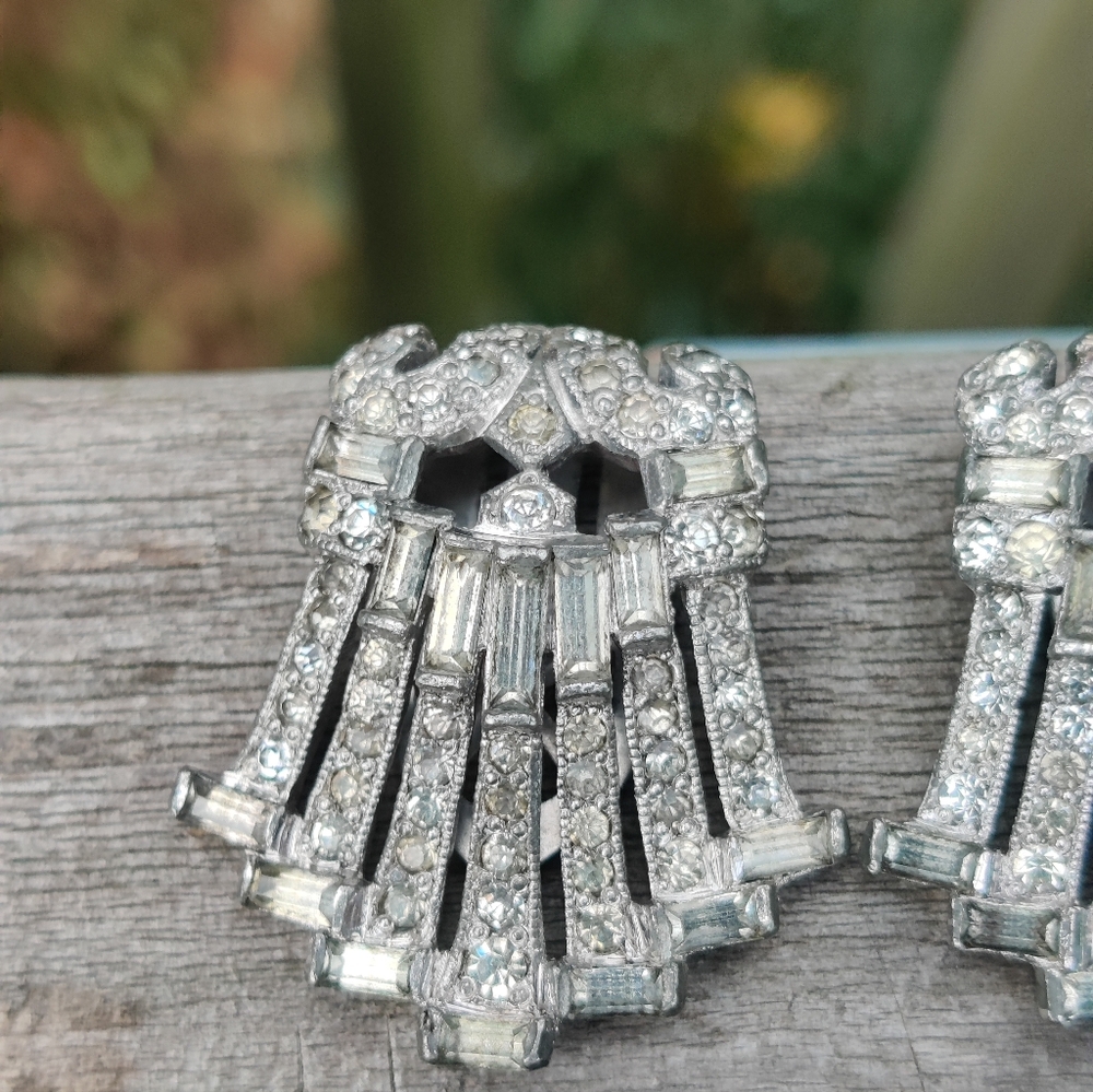 Hollywood 40s Glamour! Two Vintage Silver Crystal Dress Clips - Picture 10 of 12